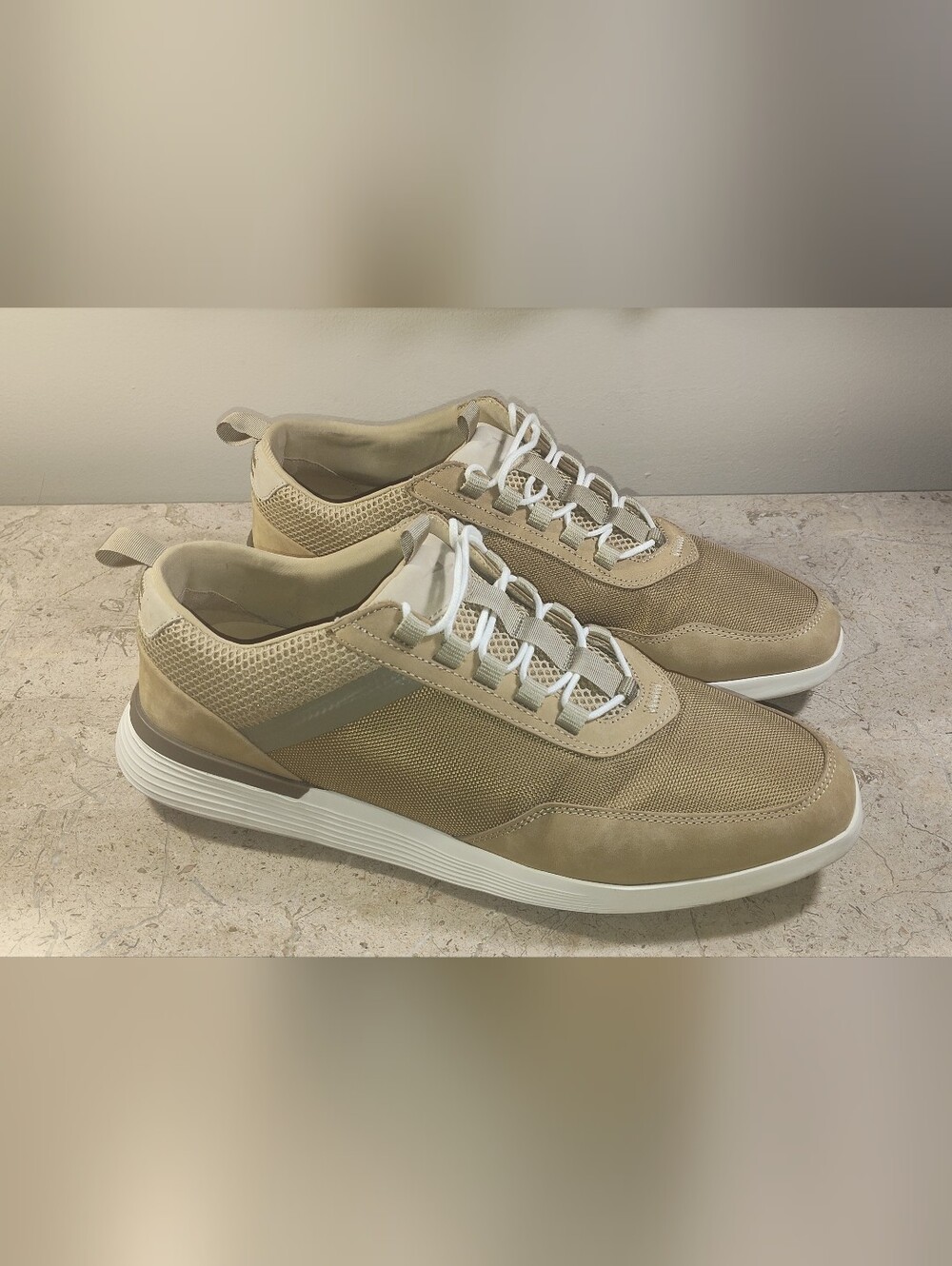 Wolf & Shepard Crossover Victory Trainer Lightweight Beige Mesh & Suede Sneakers